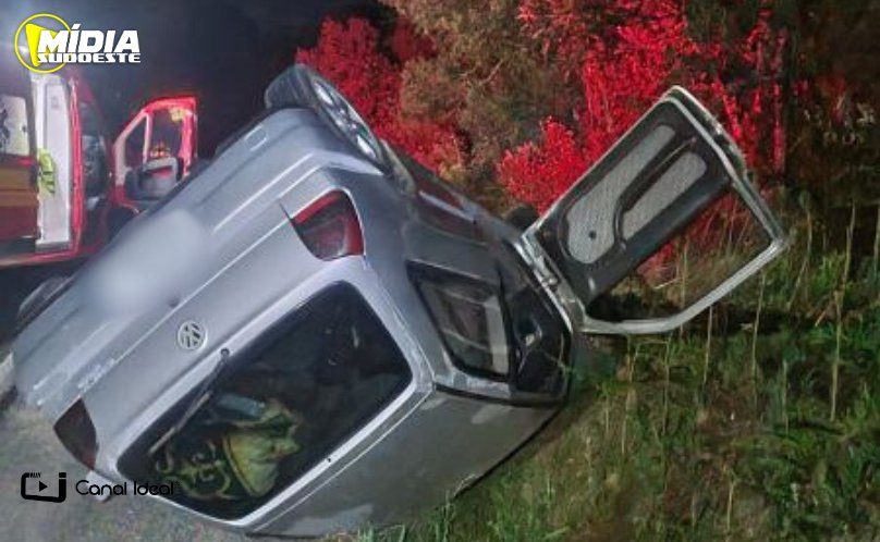 Ponte Serrada: duas pessoas são encaminhadas ao hospital após capotamento na BR-282