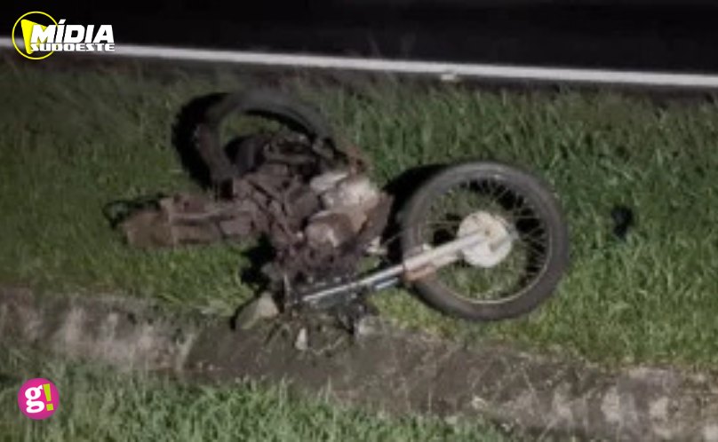 BR-277: colisão entre carro e moto