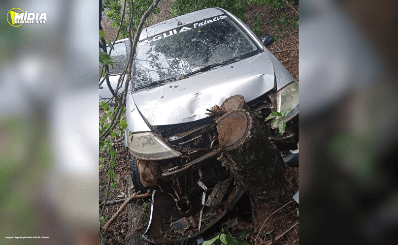 PR-471: pneu de veículo estoura e causa acidente