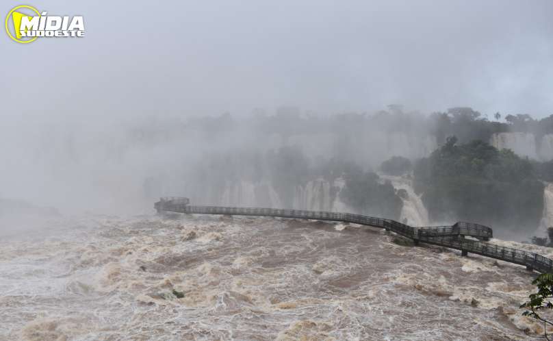 Passarela das Cataratas é temporariamente fechada