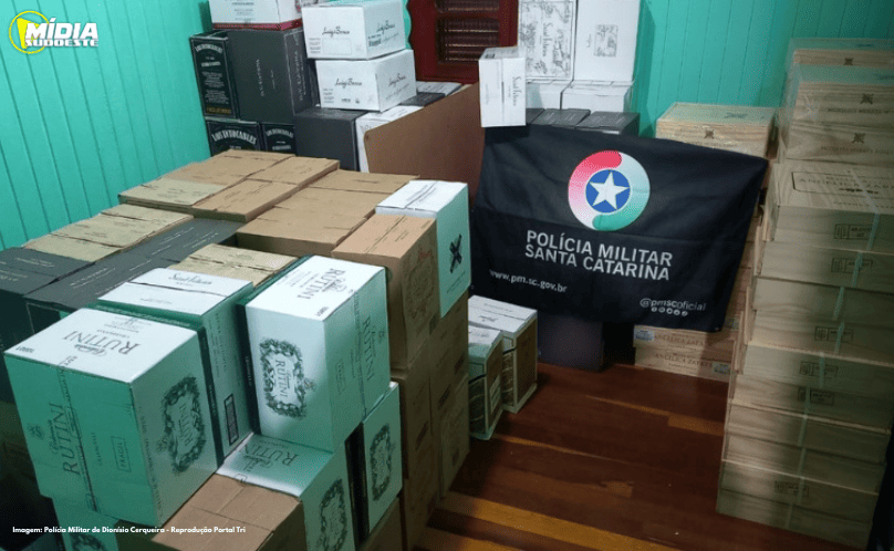Dionísio Cerqueira: Polícia Militar apreende garrafas de vinho