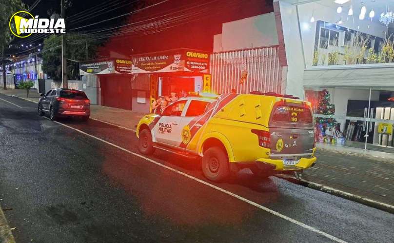 Pelotão de Trânsito da Patrulha Maria da Penha prende motorista durante operação lei seca