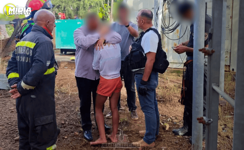 Policiais e bombeiros salvam jovem que ameaçava pular de torre de mais de 40 metros