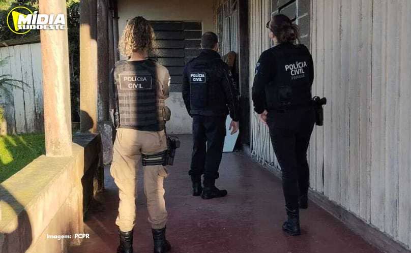 PCPR e PMPR prendem quatro pessoas em operação contra o tráfico de drogas em Rio Azul