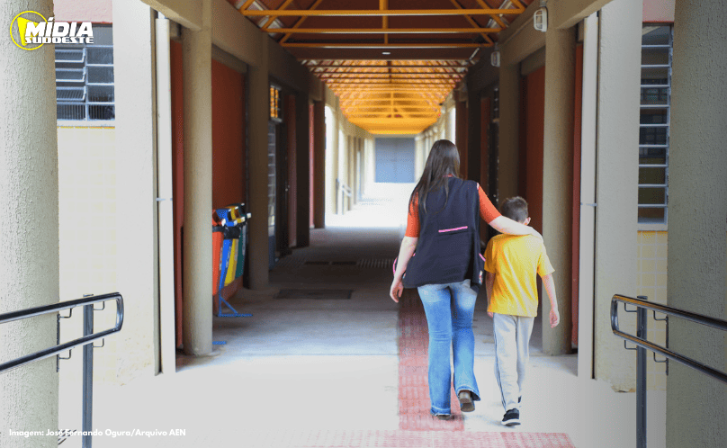 Estado homologa resultado e divulga 82 colégios que farão parte do Parceiro da Escola