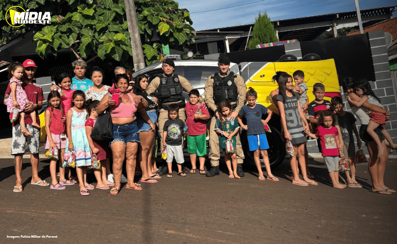Coronel Vivida: Policiais entregam mais de 250 cestas de Natal para crianças carentes 