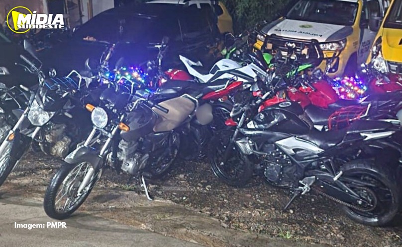 Operação de trânsito resulta na apreensão de motos e veículos