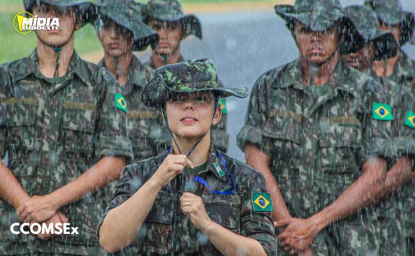 Forças Armadas iniciam alistamento voluntário feminino