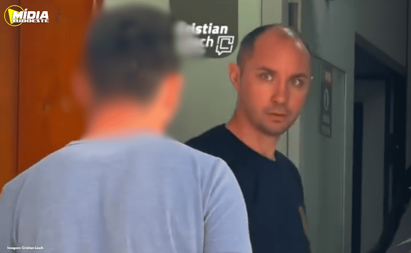 Homem se apresenta à polícia após o assassinato da jovem de 21 anos em Dionísio Cerqueira