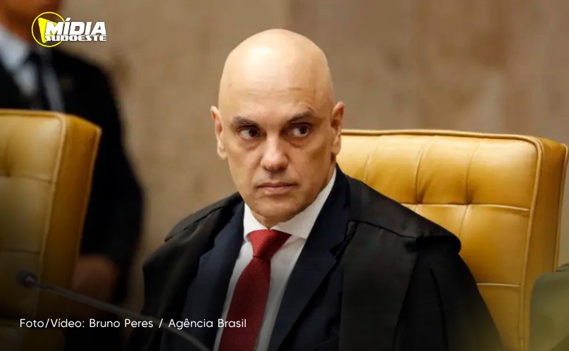 Moraes diz que plataformas continuarão no Brasil se respeitarem a lei