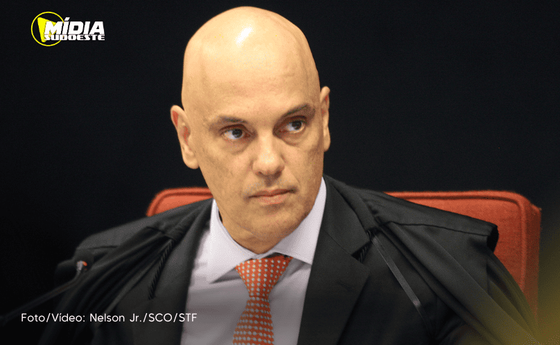 Alexandre de Moraes manda Bolsonaro comprovar convite formal para posse de Donald Trump