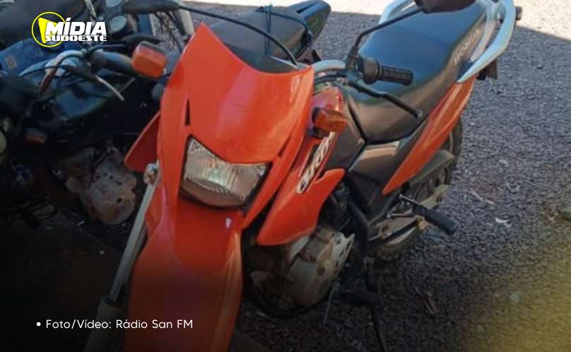 Lindoeste: motociclista sem CNH é preso após perseguição Policial 