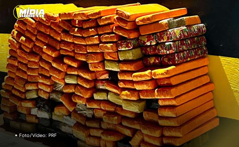 Francisco Beltrão: Polícia Rodoviária Federal apreende 140 kg de drogas