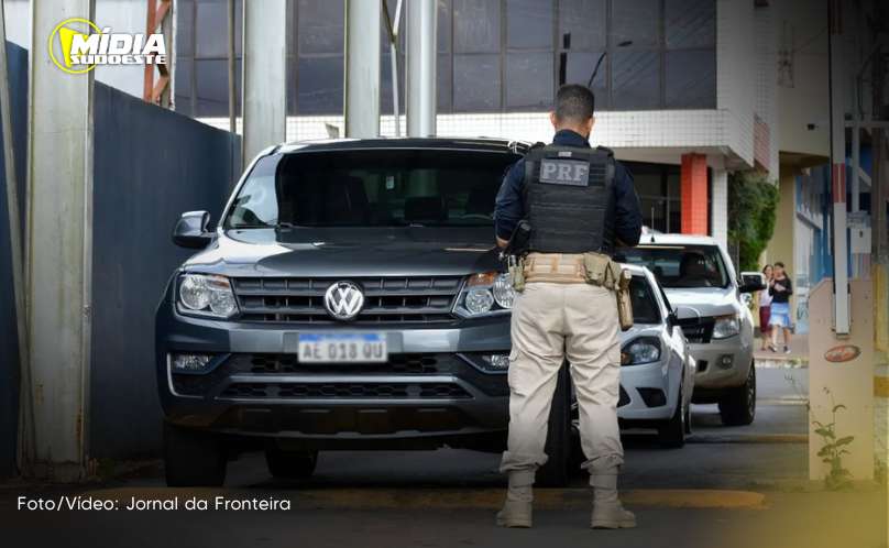 Dionísio Cerqueira: Polícia Rodoviária Federal realiza fiscalização de veículos estrangeiros na Aduana 