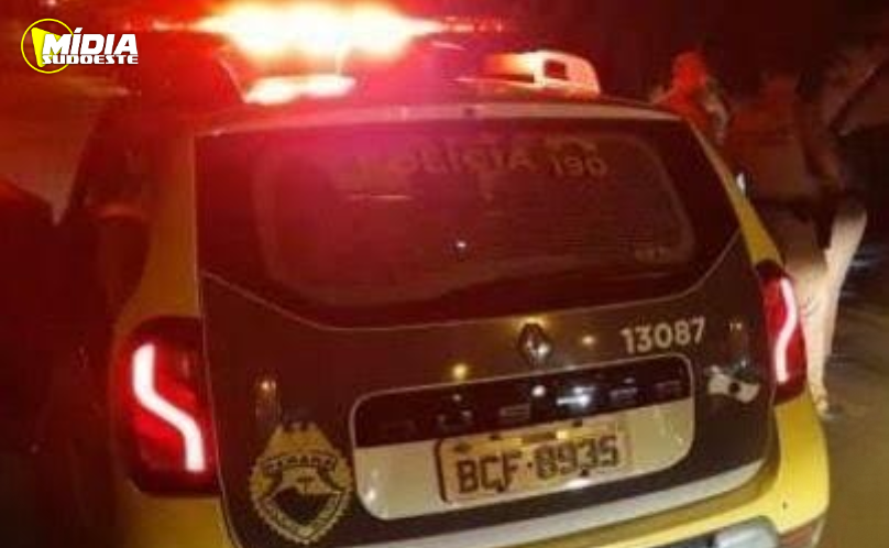 Mulher é atingida por tiro e outra com paulada durante confraternização familiar 