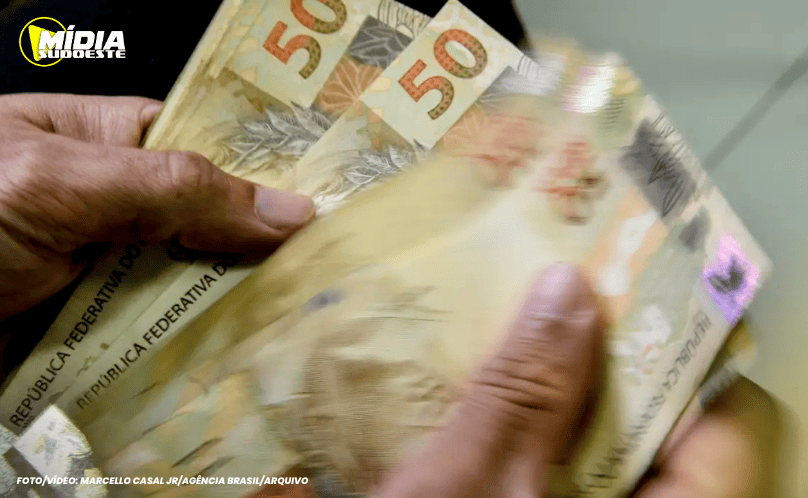 Famílias estão menos endividadas e mais cautelosas com gastos