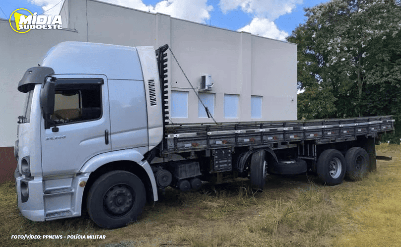 Caminhão furtado é recuperado em Realeza