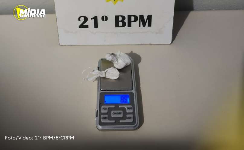 Polícia Militar de Francisco Beltrão apreende drogas e prende homem por posse de cocaína