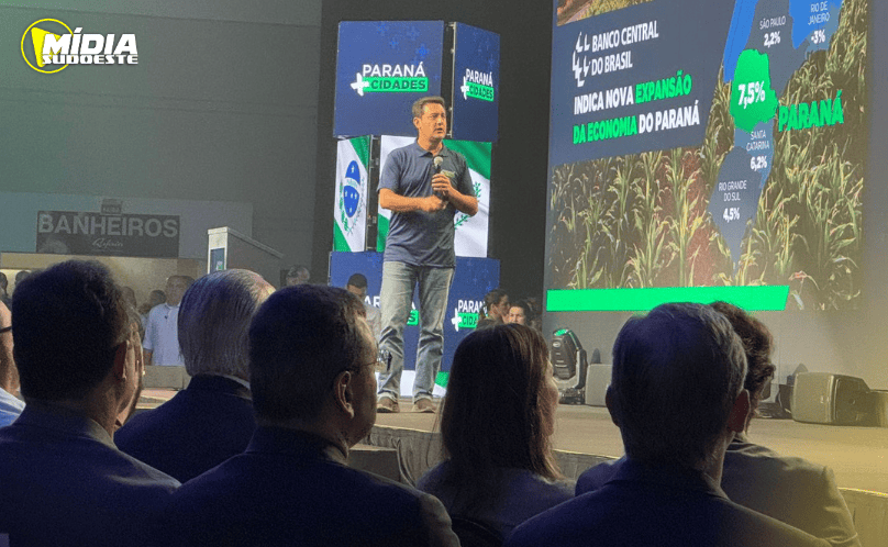 Ratinho Junior destaca crescimento do Paraná no evento “Paraná Mais Cidades”