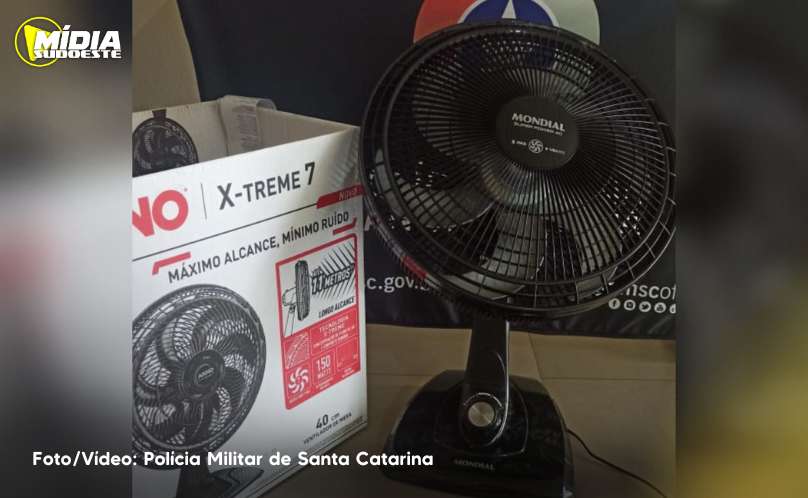 Suspeito com histórico de furtos é abordado pela Polícia Militar carregando ventilador
