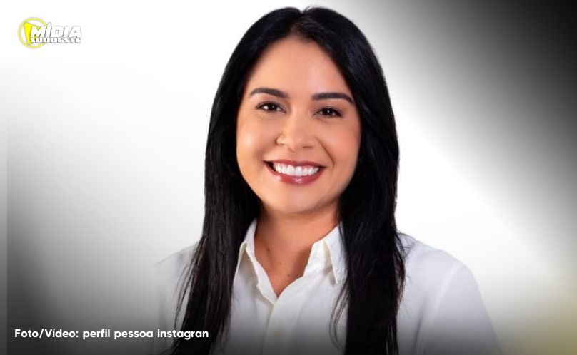 Prefeita de Cascavel no Ceará, faz dois atendimentos de emergência em viagem aérea