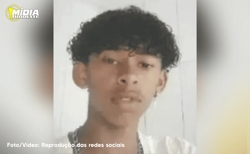 Jovem de 14 anos morre após injetar líquido de borboleta na perna