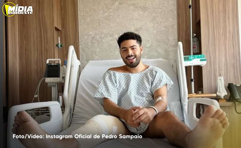 Pedro Sampaio realiza nova cirurgia no joelho após acidente no palco 