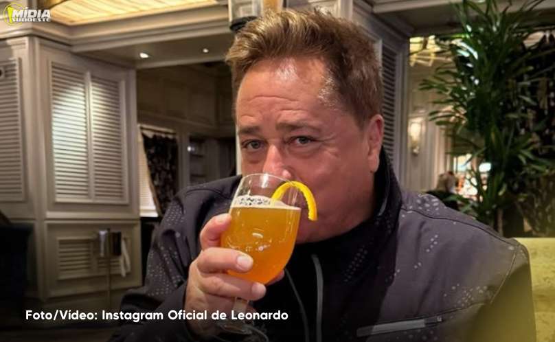 Leonardo curte férias em Las Vegas com drink na mão: Programação em dia