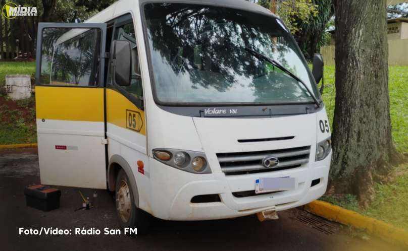 Boa Vista da Aparecida: Polícia Militar apreende micro-ônibus com sinais de adulteração 