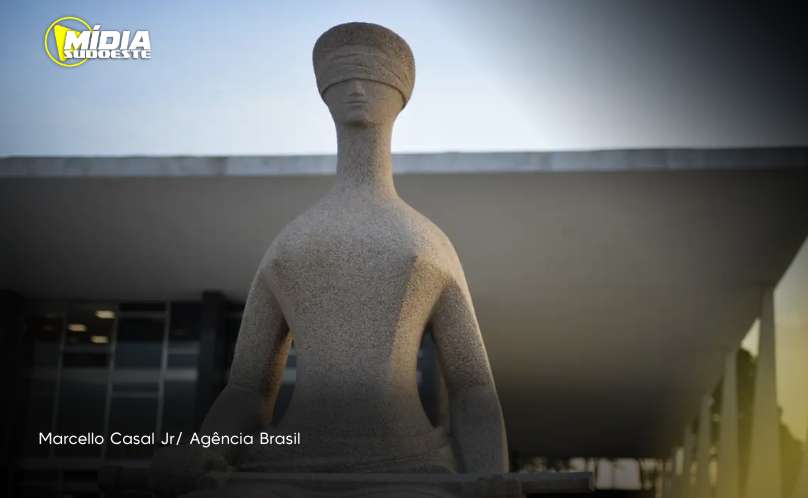 Lei Maria da Penha se estende a casais homoafetivos e mulheres trans