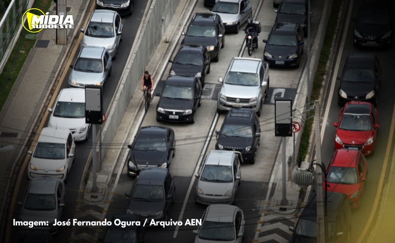 Prazo para pagamento do IPVA de veículos com final de placa 5 e 6 encerra nesta segunda-feira