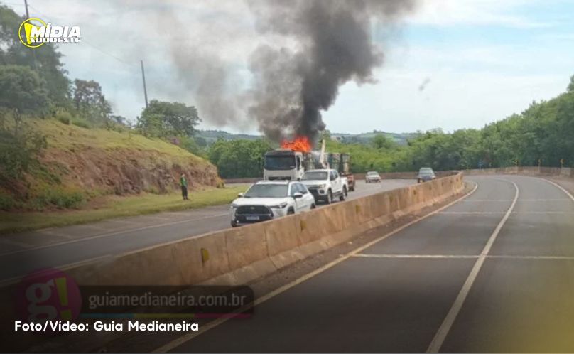 Matelândia: incêndio em carga de lixo mobiliza Defesa Civil e Bombeiros na BR-277