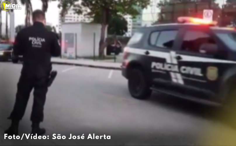 Polícia Civil cumpre 79 mandados contra grupo suspeito de desviar R$ 3 milhões de prefeituras do Paraná