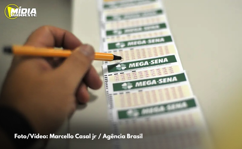 Mega-Sena acumula e vai sortear prêmio de R$ 31 milhões