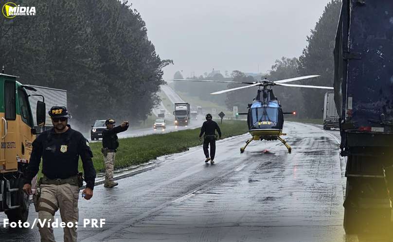 Aeronave da PRF resgata motorista em estado grave após acidente entre caminhões na BR-116