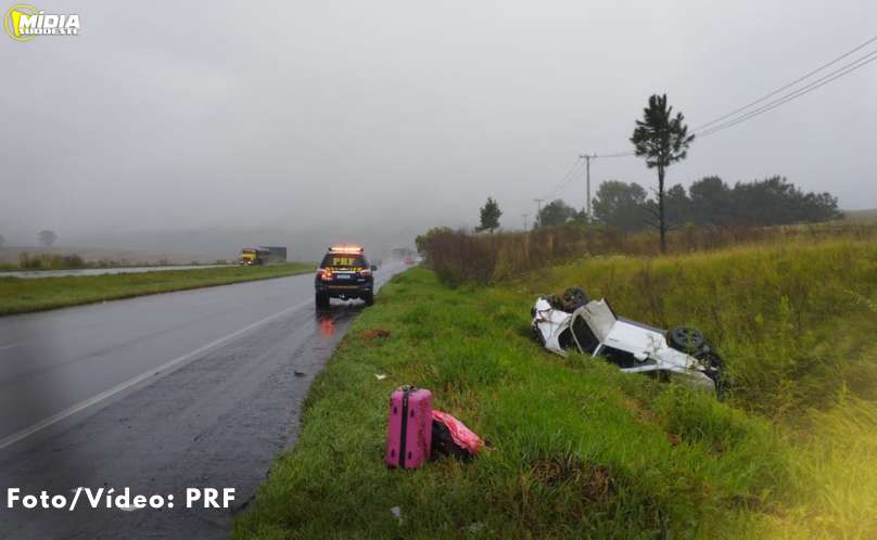 Acidente na BR-376 em Ponta Grossa deixa duas pessoas gravemente feridas 