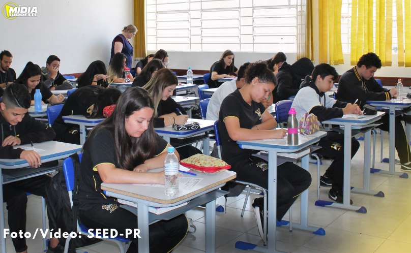 Estudantes já podem pedir isenção da taxa de inscrição para o Enem 2025