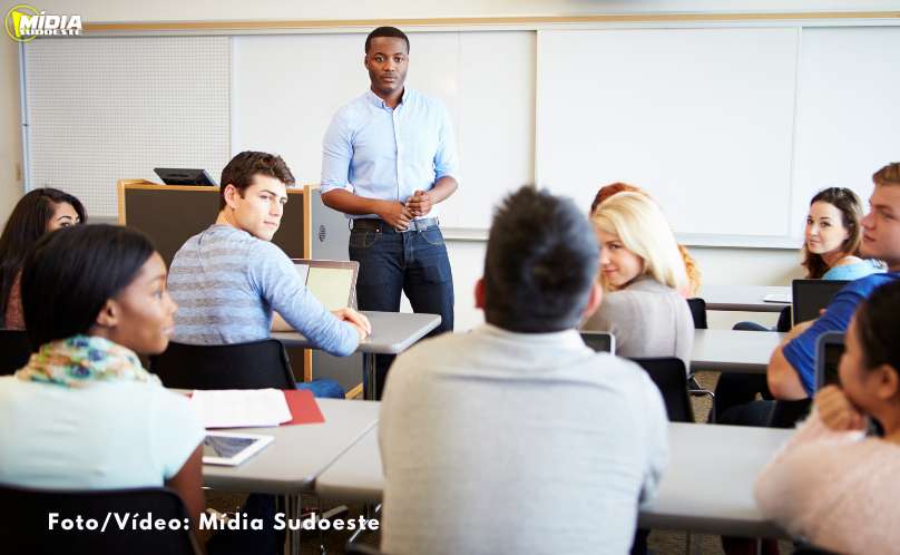 Enem 2025: prazo para pedir isenção da taxa acaba nesta sexta