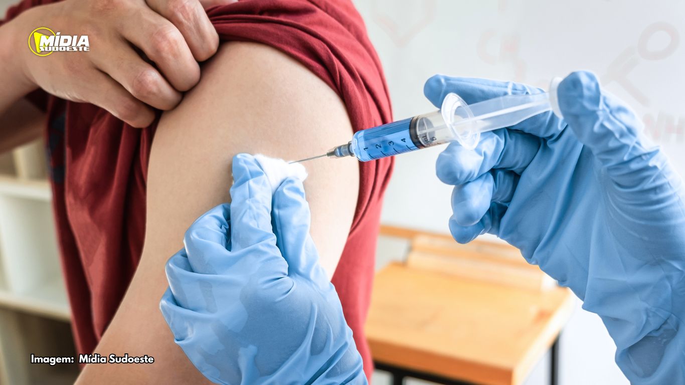 Saúde realiza Dia D de vacinação contra a gripe neste sábado