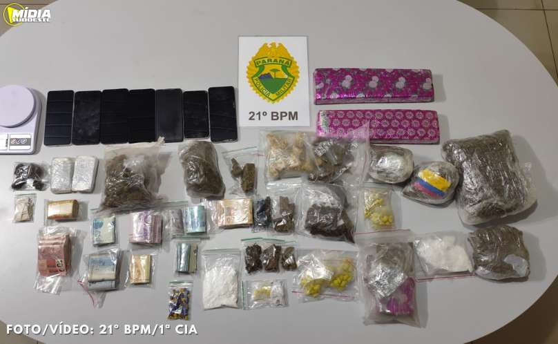 Polícia Militar apreende drogas e prende quatro pessoas por tráfico de drogas 