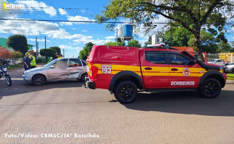Colisão entre dois veículos deixa uma mulher ferida em Xanxerê