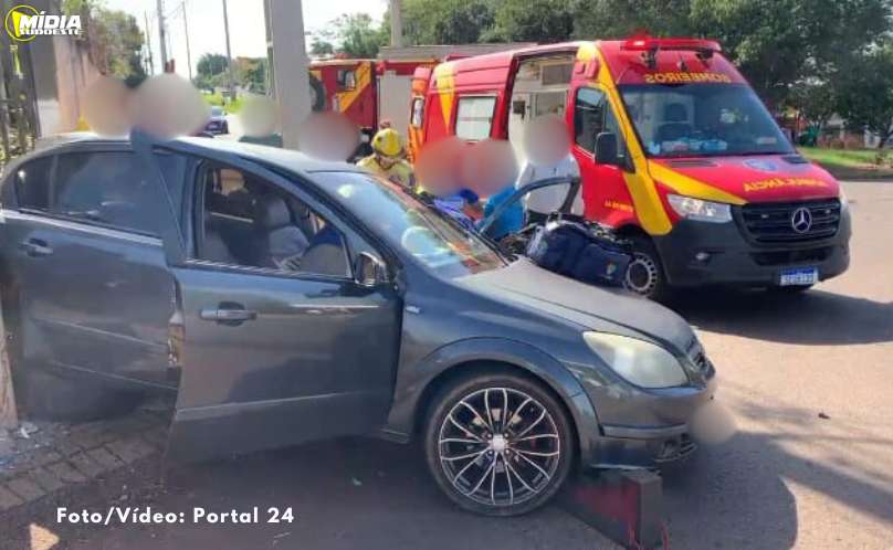 Acidente entre carro e ônibus e deixa uma pessoa ferida 