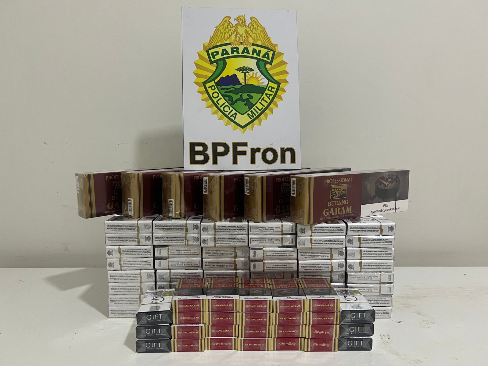 BPFRON apreende cigarro e eletrônicos em Realeza