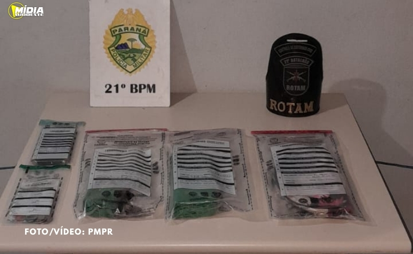 Trio é detido com maconha após denúncia e abordagem na PR-483