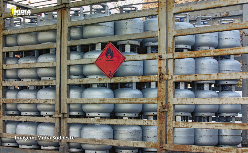 Conselho da Petrobras aprova volta da distribuição de gás de cozinha