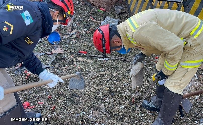 Dedicação total: 50 profissionais estão envolvidos nas buscas por vestígios da explosão na RMC