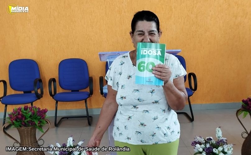 Cuidado integral: Paraná já distribuiu 400 mil Cadernetas de Saúde da Pessoa Idosa