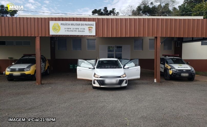Polícia Militar recupera carro furtado e prende homem em Realeza