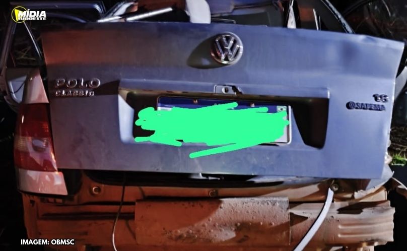 Acidente entre dois veículos deixa motorista ferido em Iporã do Oeste