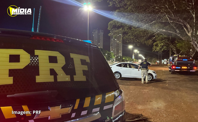 PRF recupera veículo roubado